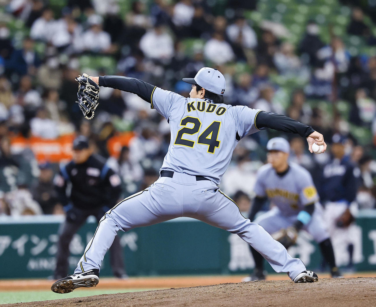 西武対阪神　5回、2番手で登板した阪神工藤（撮影・藤尾明華）