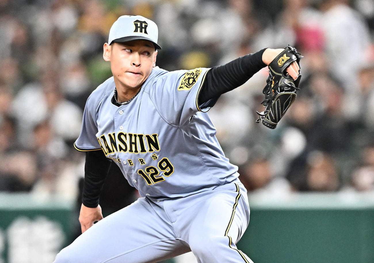 西武対阪神　阪神3番手で登板する早川（撮影・滝沢徹郎）