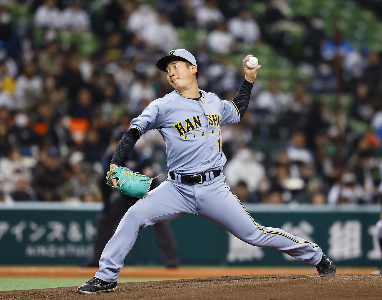 西武対阪神　阪神先発の伊原（撮影・藤尾明華）