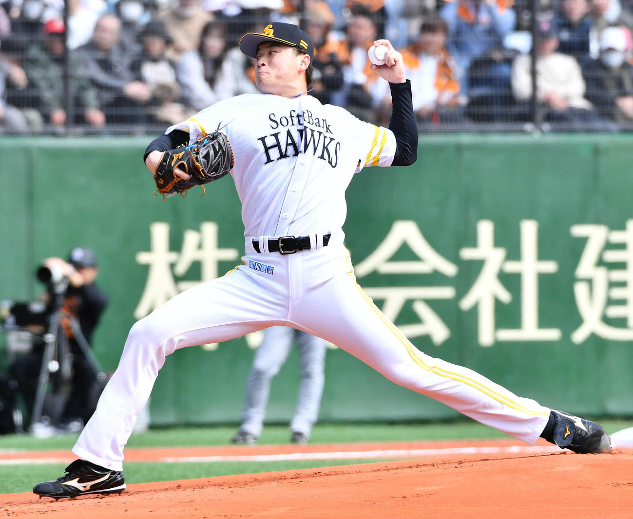 ソフトバンク対巨人　ソフトバンク先発の前田純（撮影・岩下翔太）