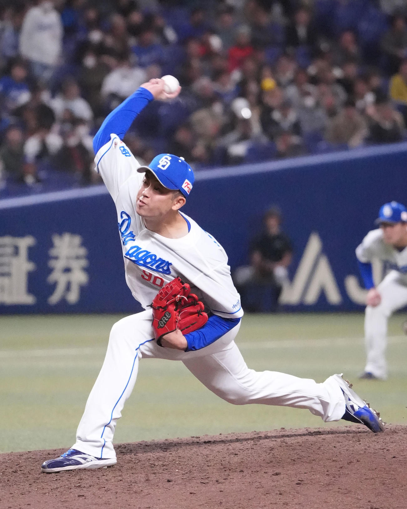 中日対オリックス　9回表、中日5番手で登板する松山（撮影・森本幸一）