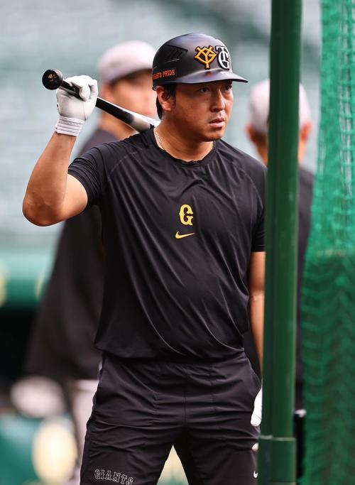 巨人】長野久義が1軍昇格「7番左翼」スタメン 甲斐拓也「9番