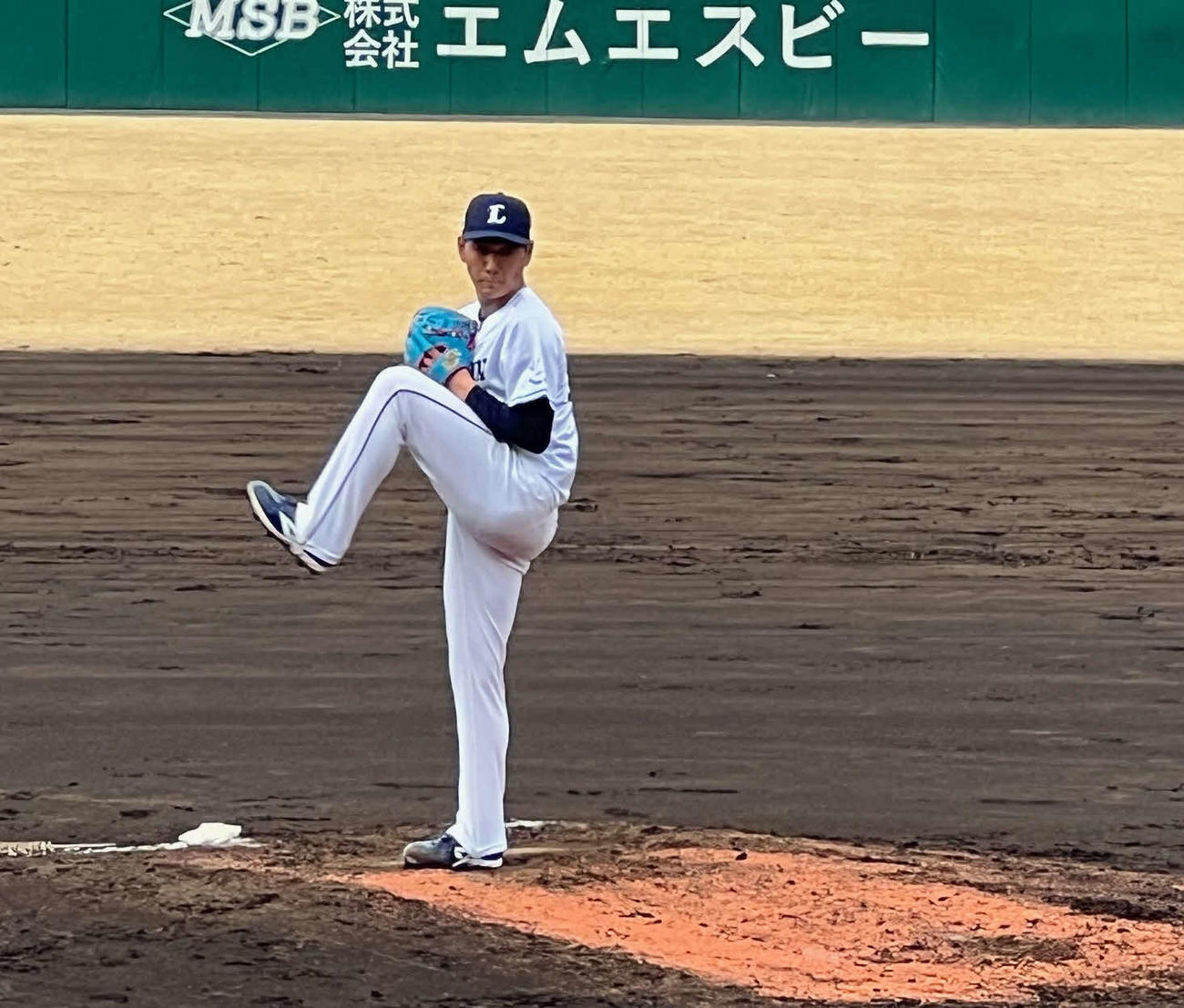 ファーム教育リーグ巨人戦で登板した西武篠原（撮影・金子真仁）