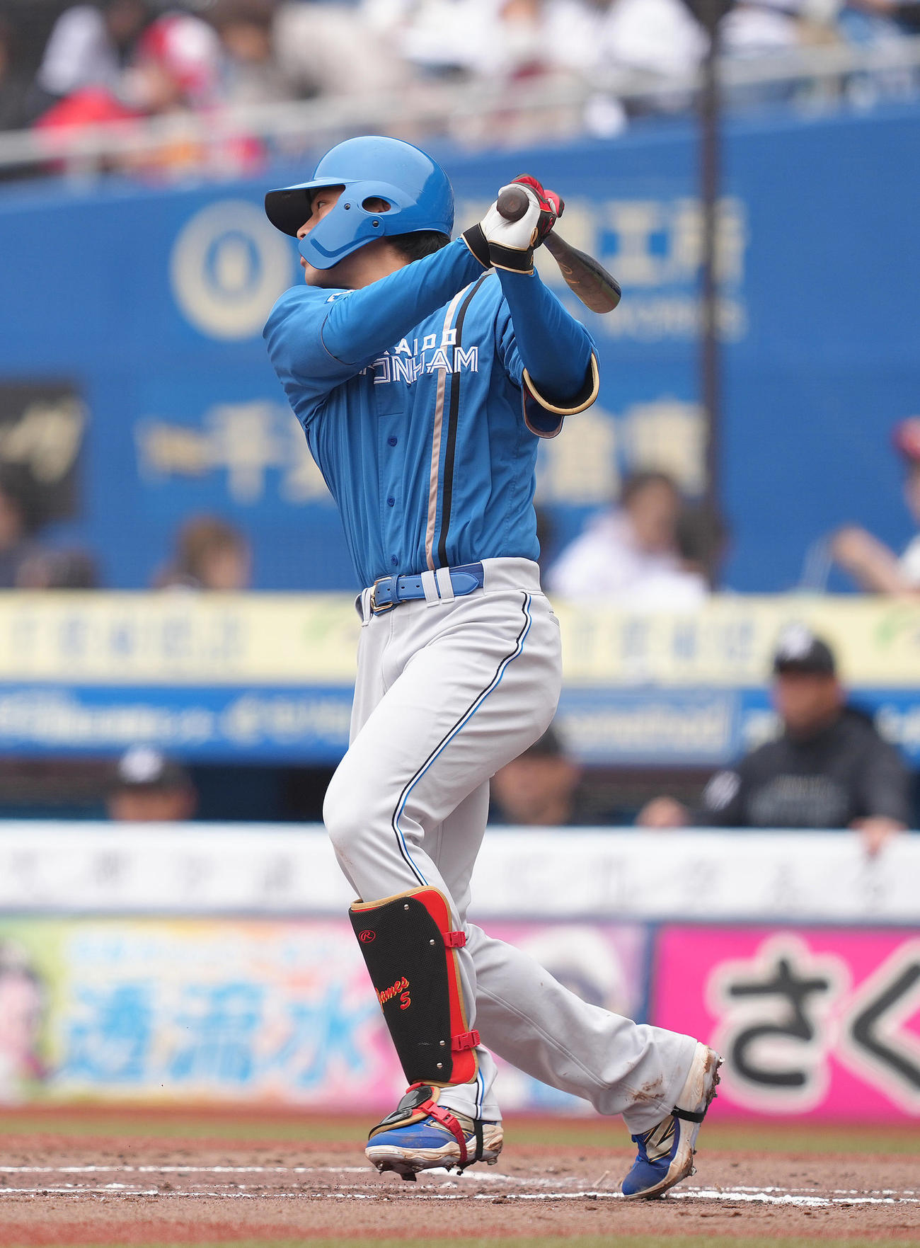 ロッテ対日本ハム　2回表日本ハム無死、野村は右前打を放つ（撮影・足立雅史）