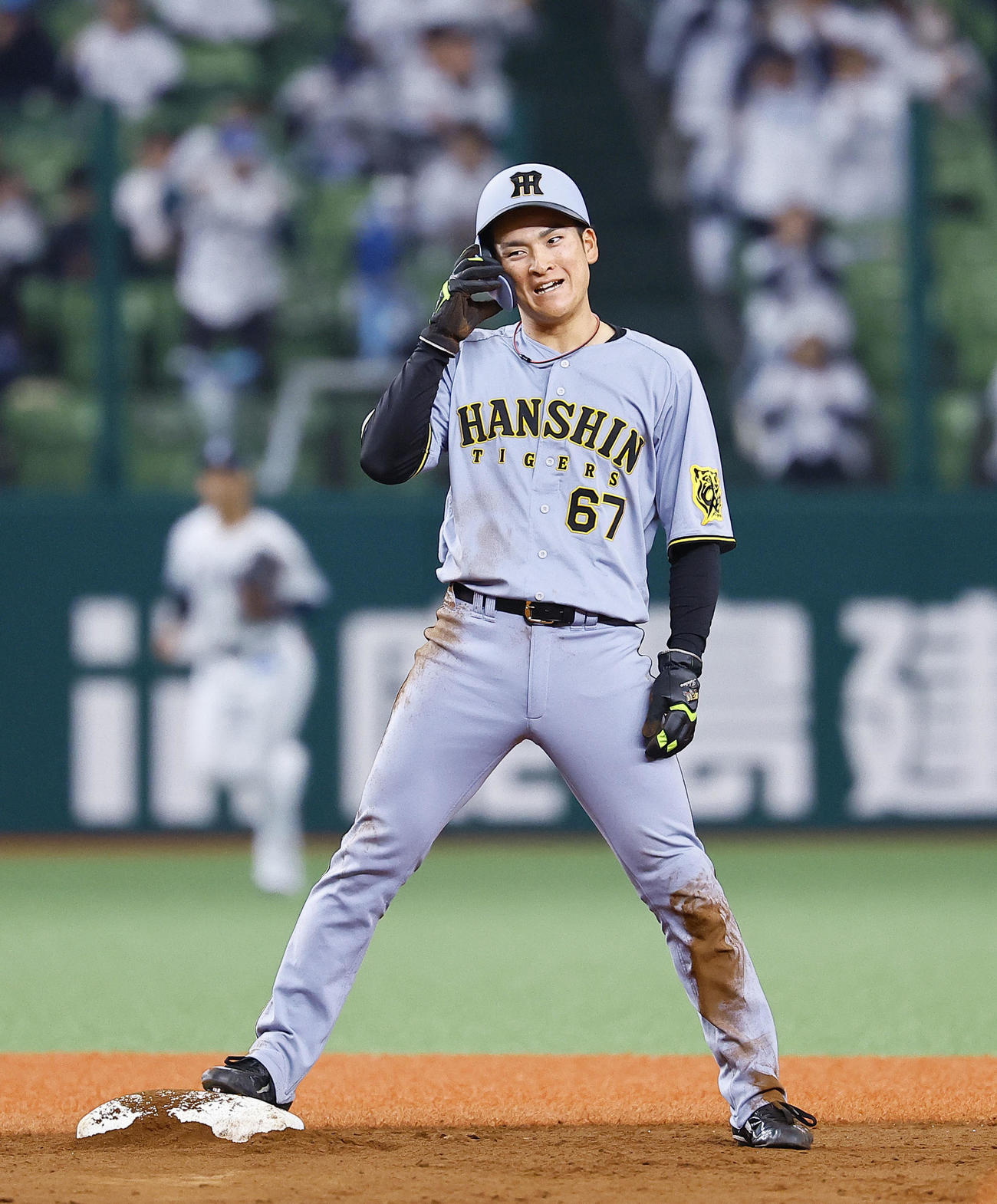 西武対阪神　5回表阪神2死一塁、打者佐藤輝のとき高寺が二盗失敗する（撮影・藤尾明華）