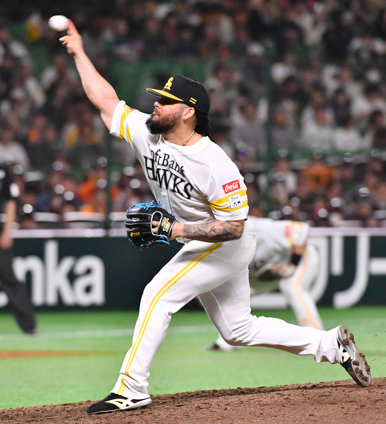 ソフトバンク対巨人　7回表から登板した、ソフトバンク3番手のオスナ（撮影・岩下翔太）