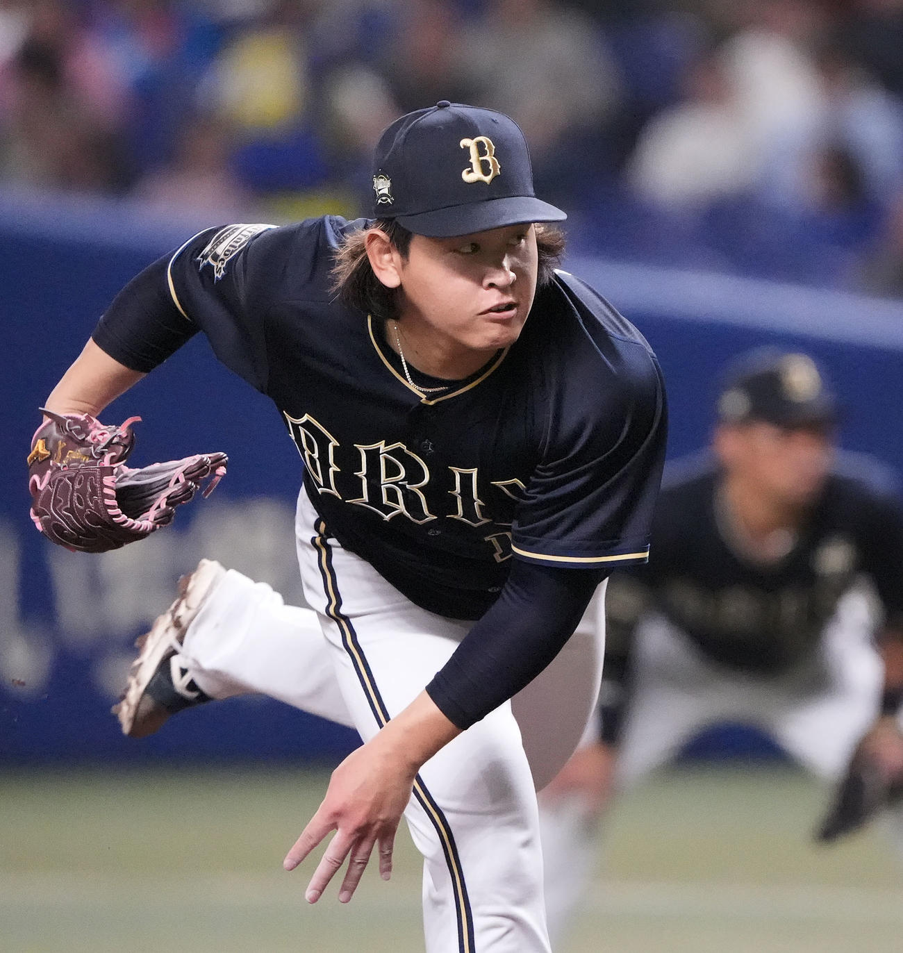 中日対オリックス　6回裏、力投するオリックス先発の宮城（撮影・森本幸一）