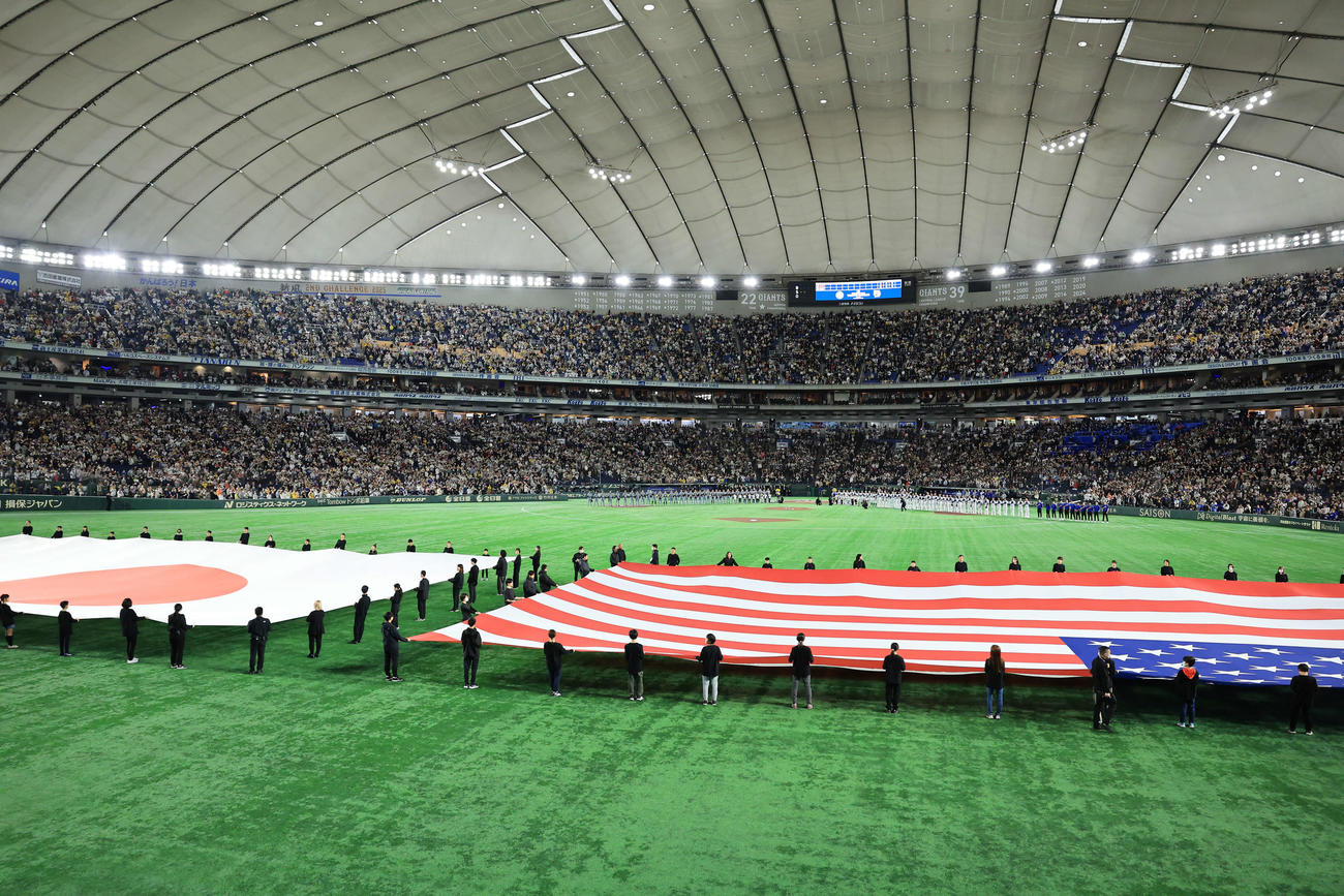 阪神対カブス　試合前セレモニー（撮影・浅見桂子）