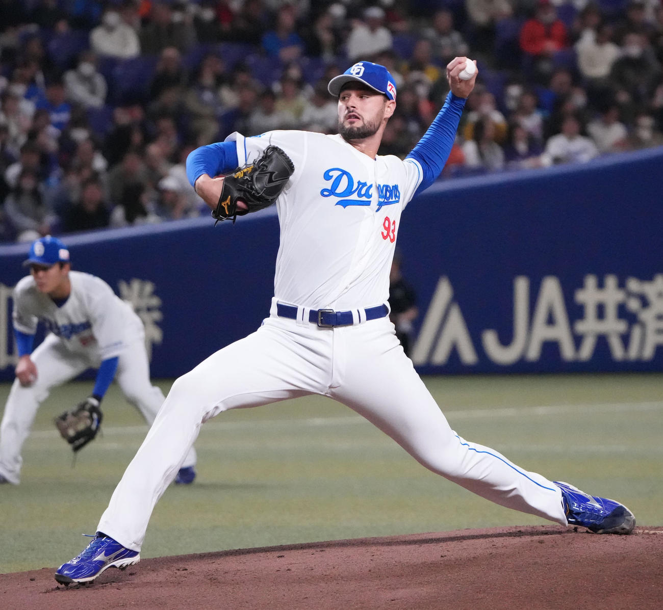 中日対西武　1回表、登板する中日先発のマラー（撮影・森本幸一）