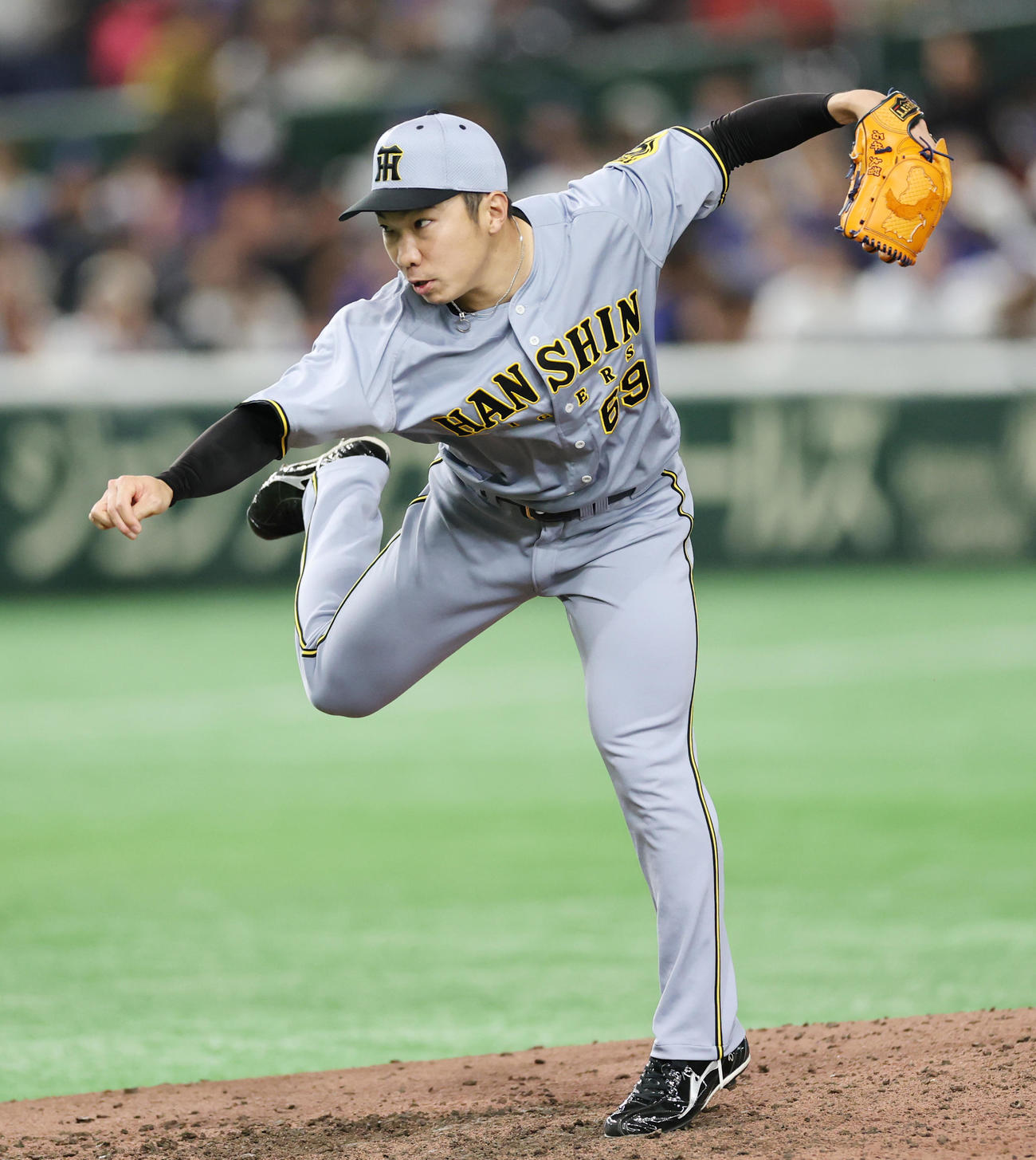 阪神対ドジャース　力投する阪神石井（撮影・野上伸悟）