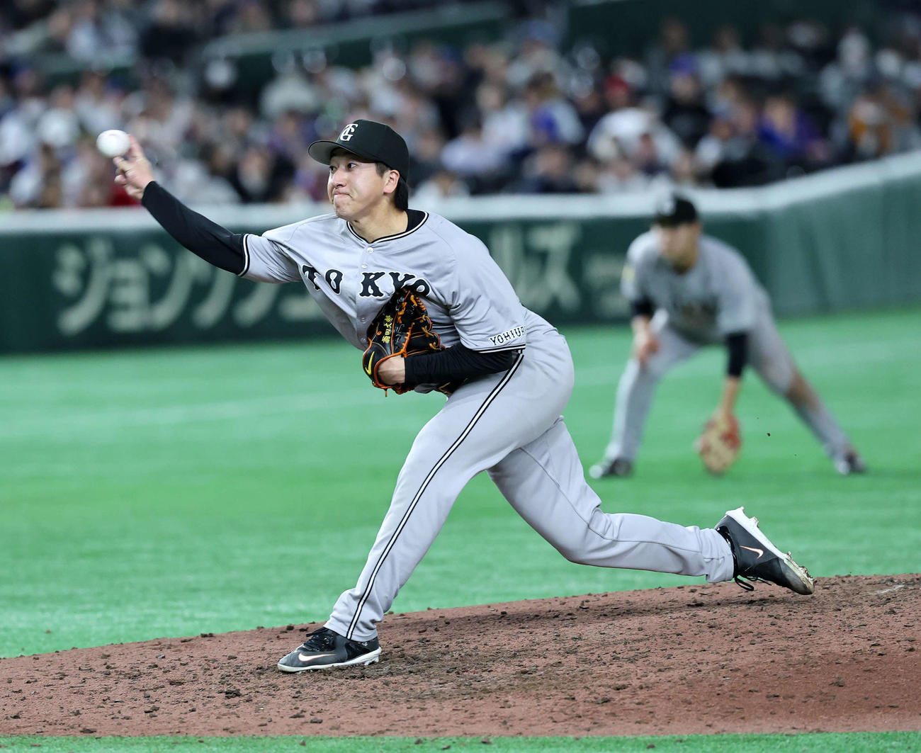 巨人対カブス　力投する巨人3番手の大勢（撮影・鈴木正人）　