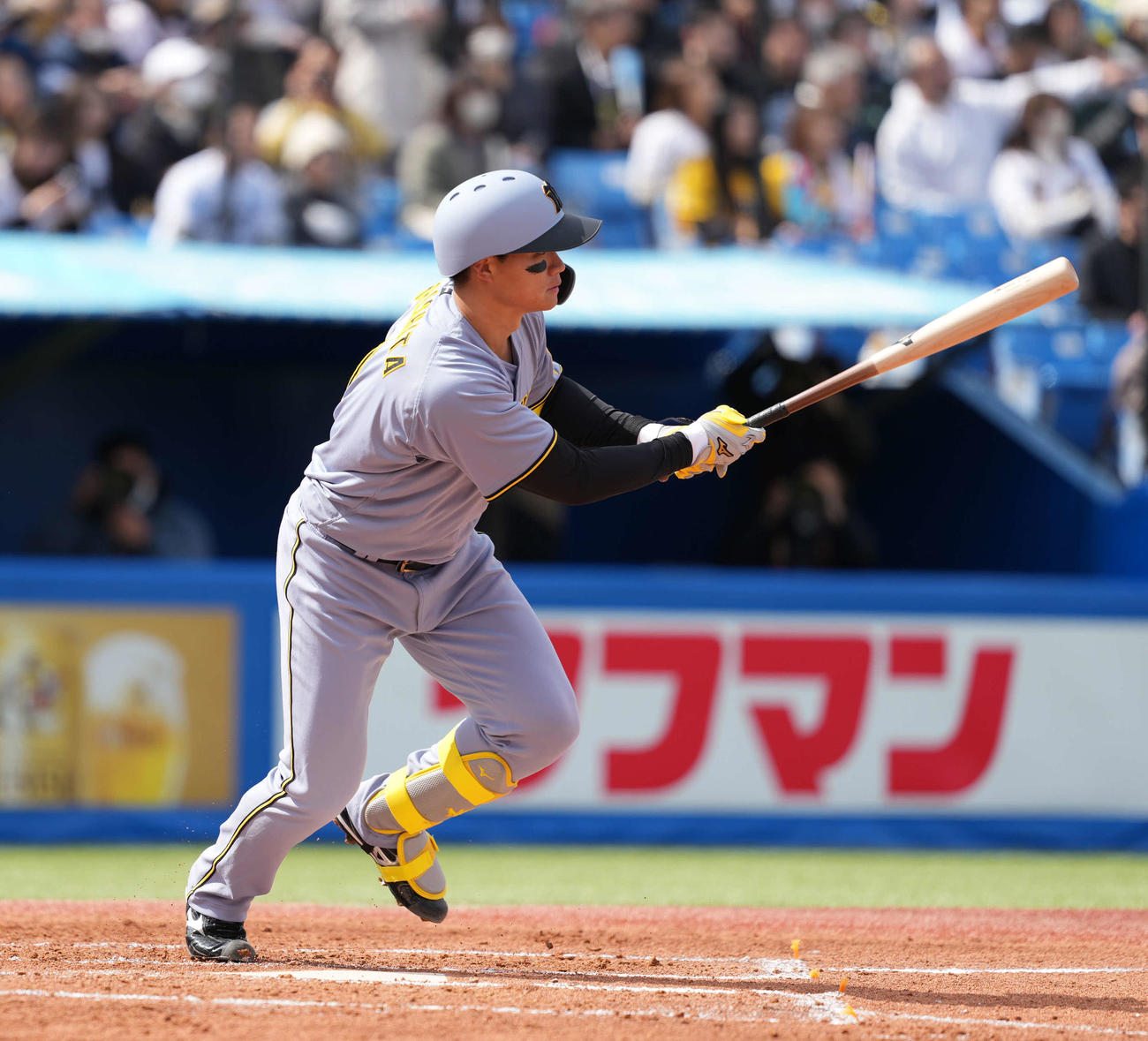 ヤクルト対阪神　2回表阪神無死、右前打を放つ森下（撮影・井上学）