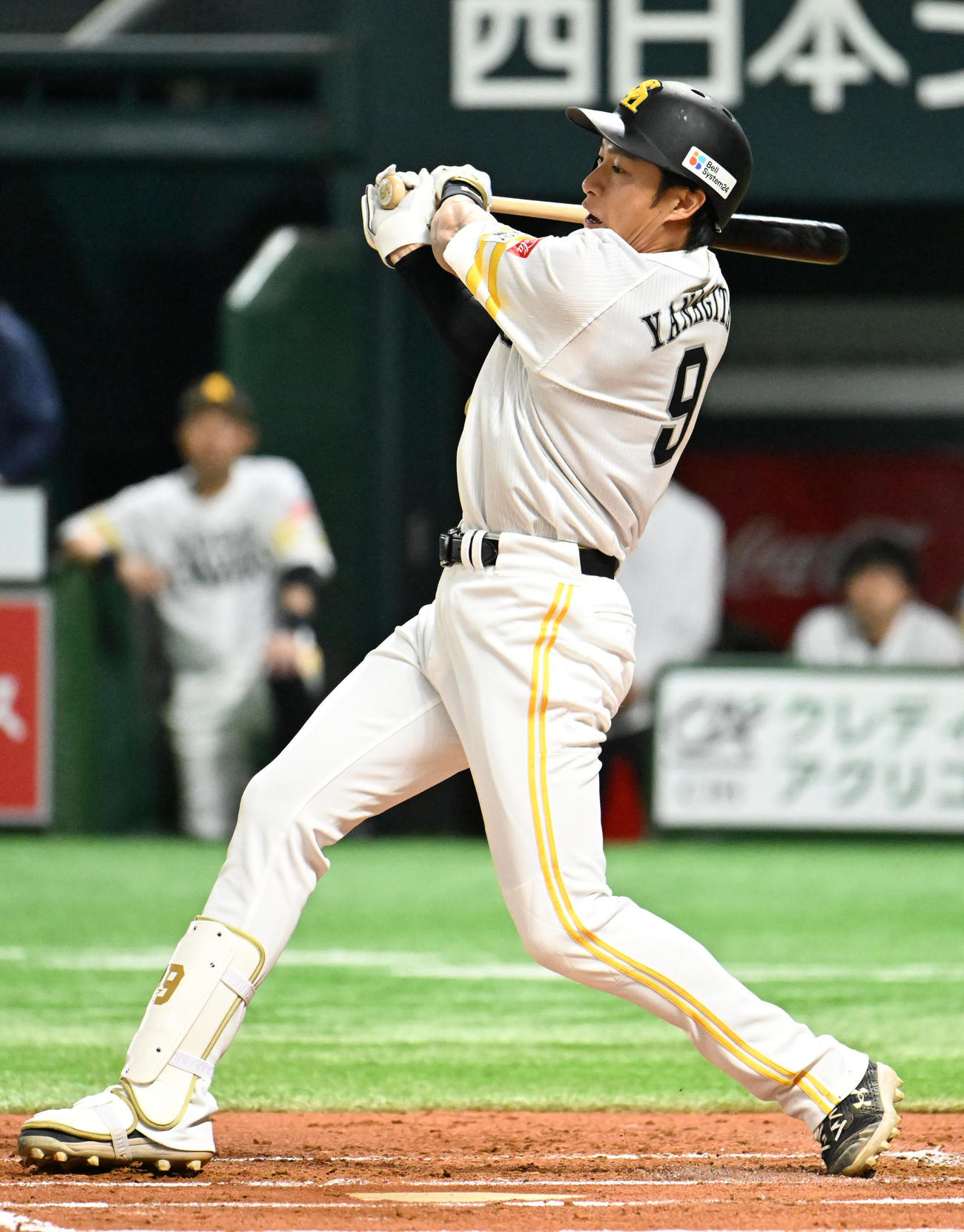 ソフトバンク対中日　1回裏ソフトバンク1死二塁、柳田は先制適時打を放つ（撮影・林敢治）