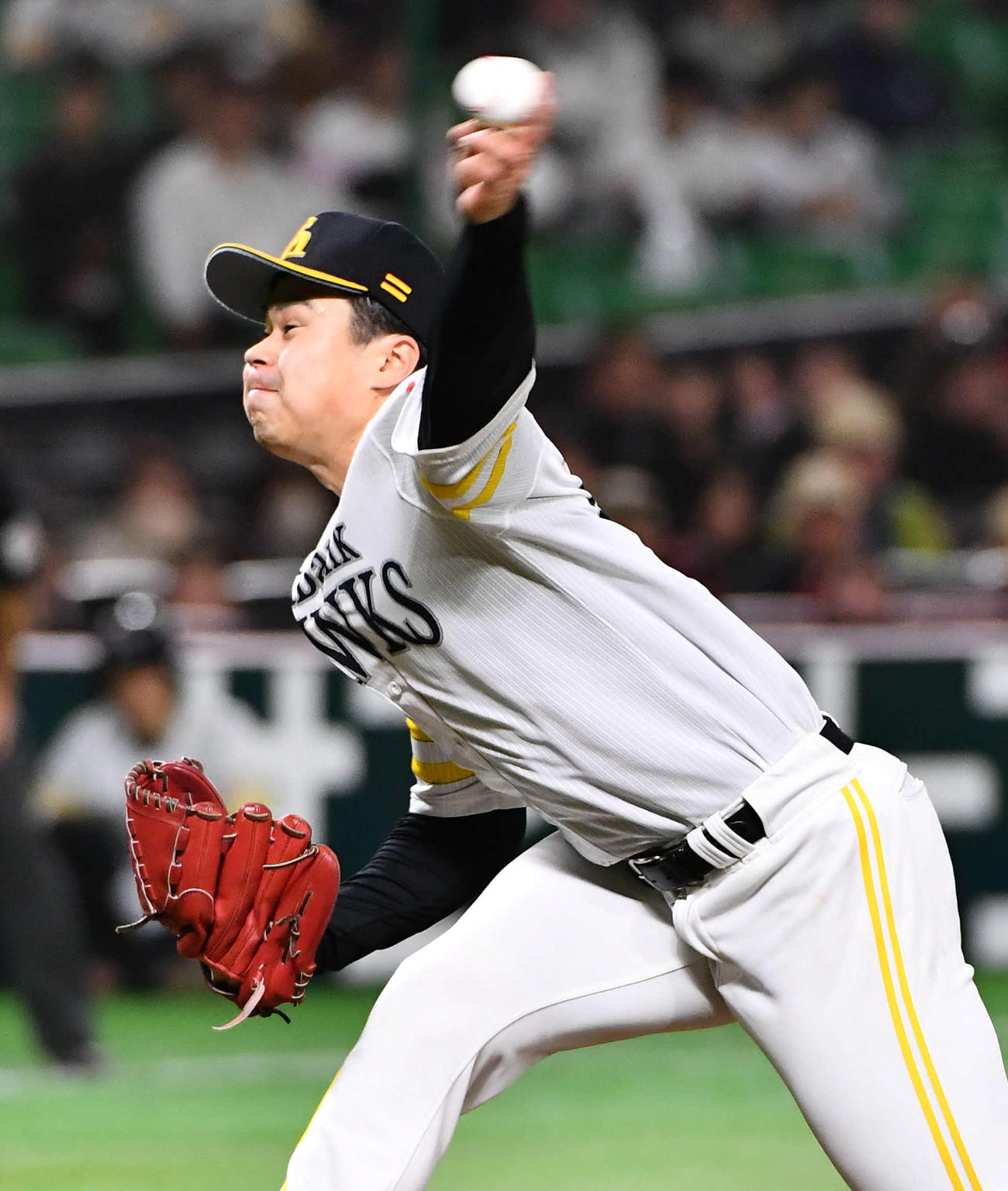 ソフトバンク対中日　8回表から登板した、ソフトバンク3番手の松本晴（撮影・岩下翔太）