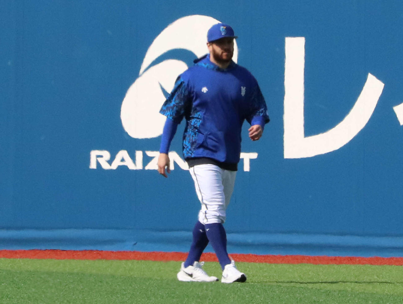 横浜スタジアムで調整したDeNAケイ（撮影・小早川宗一郎）