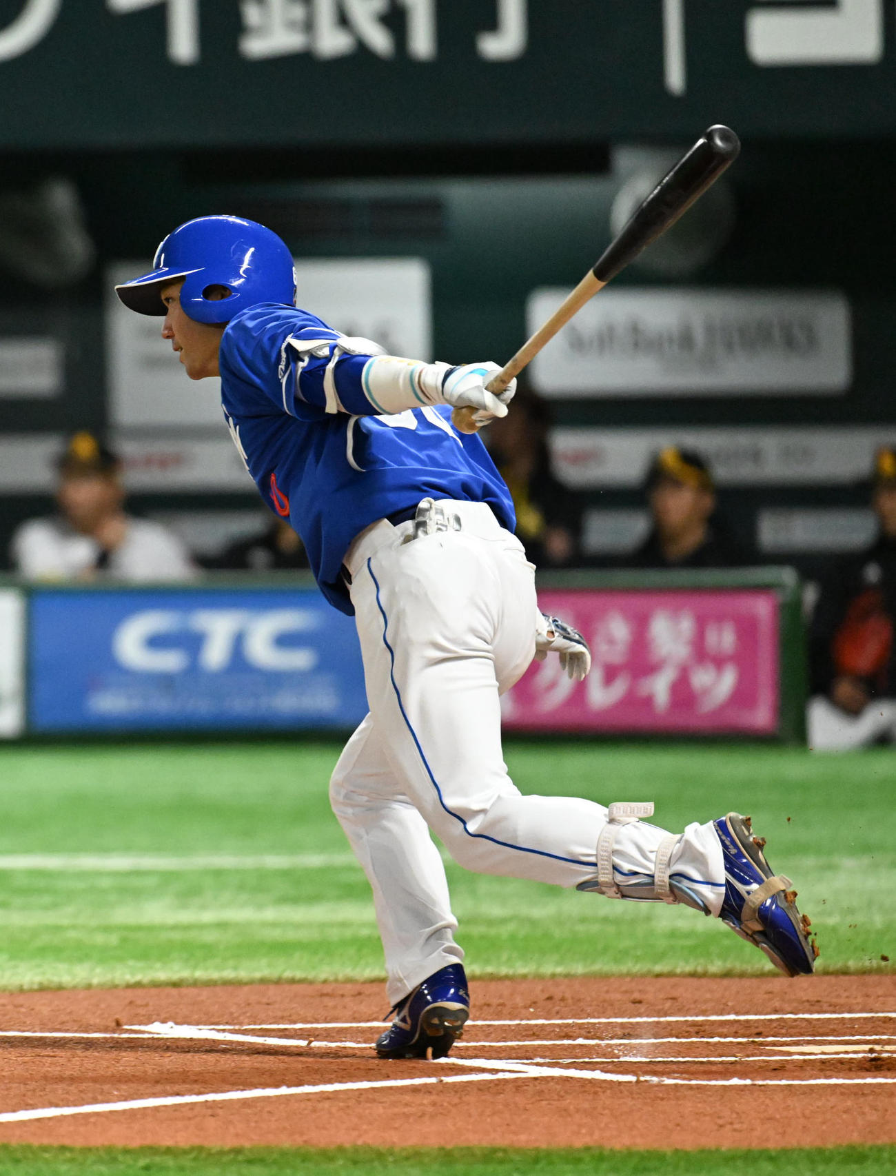ソフトバンク対中日　1回表中日1死、山本は安打を放ち出塁する（撮影・林敢治）