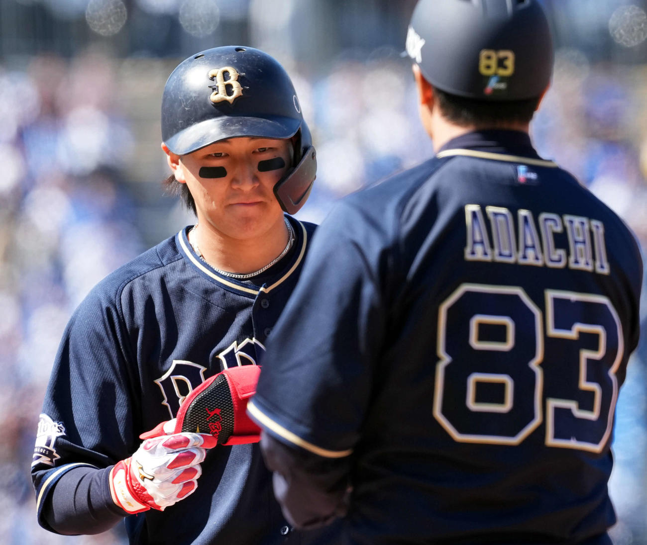 DeNA対オリックス　2回表オリックス無死一塁、左前打を放った紅林（撮影・たえ見朱実）
