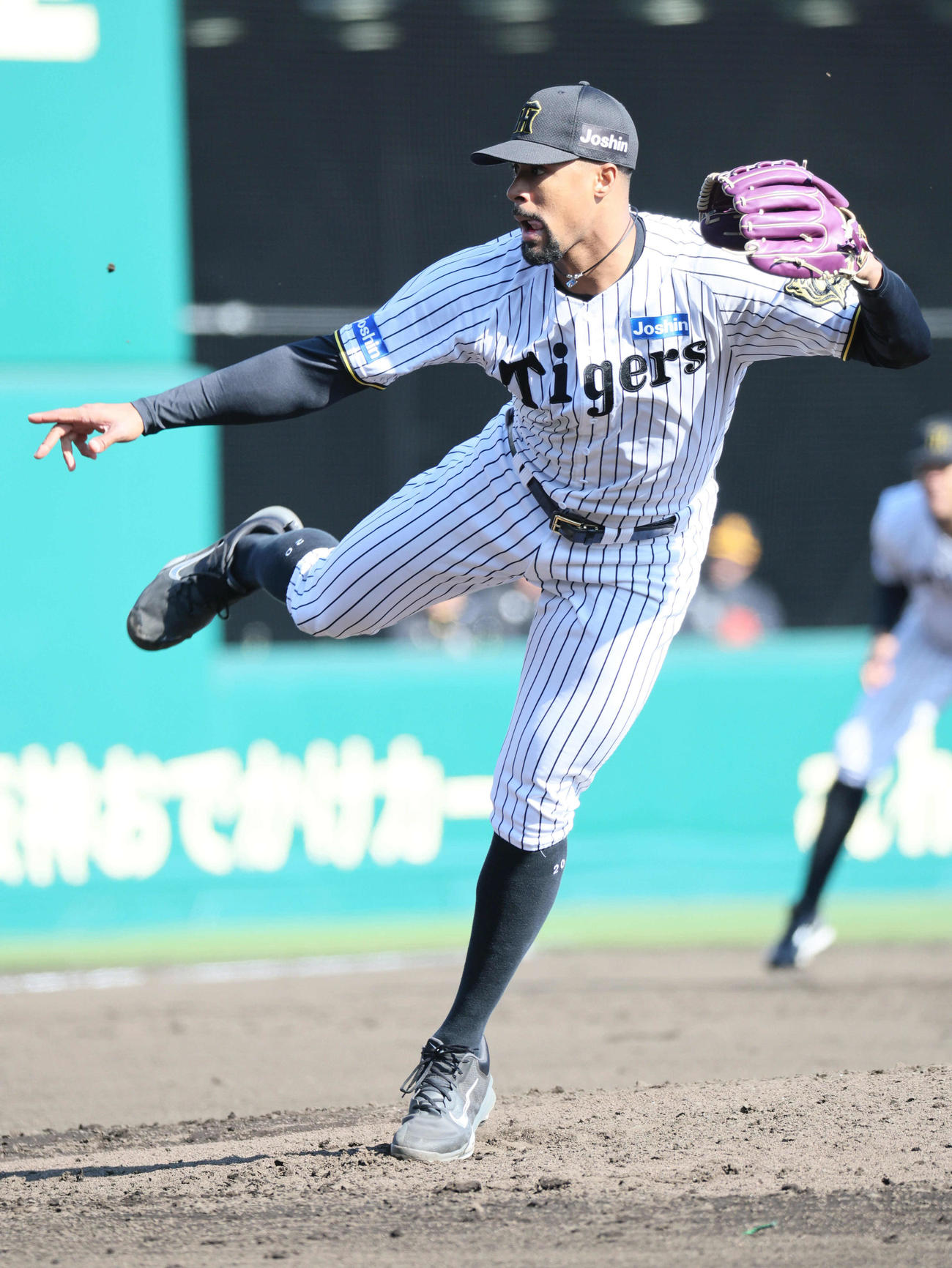 ウエスタン・リーグ　ソフトバンク戦に6回から3番手で登板した阪神デュプランティエは4回を5安打無失点に抑える（撮影・宮崎幸一）