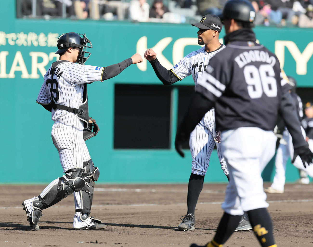 ウエスタン・リーグ　ソフトバンク戦に6回から3番手で登板した阪神デュプランティエは4回を5安打無失点に抑える（撮影・宮崎幸一）
