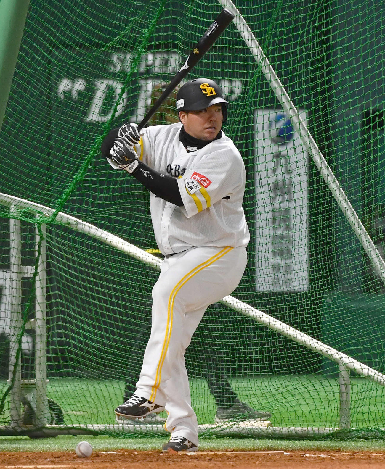 フリー打撃を行うソフトバンク山川（撮影・岩下翔太）