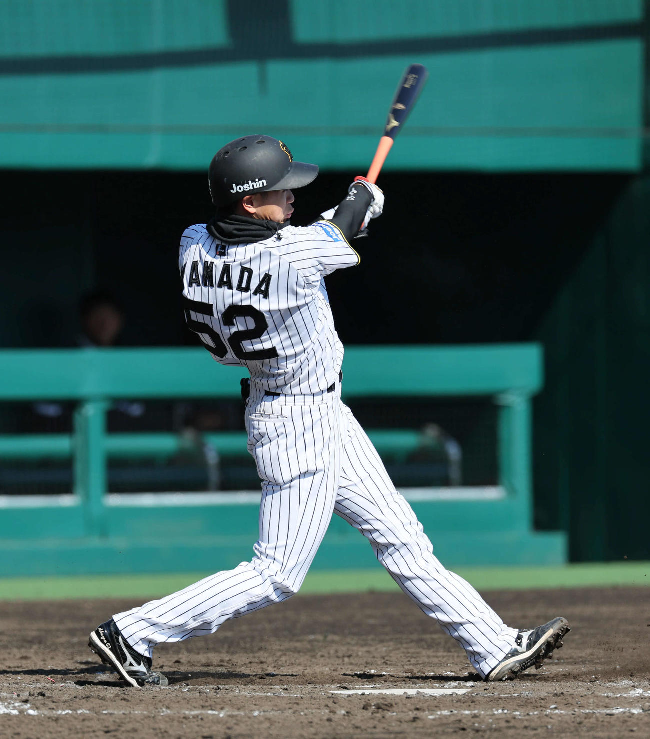 ウエスタン・リーグ　阪神対ソフトバンク5回裏無死、山田は球場1号となる左越え1号本塁打を放つ（撮影・宮崎幸一）