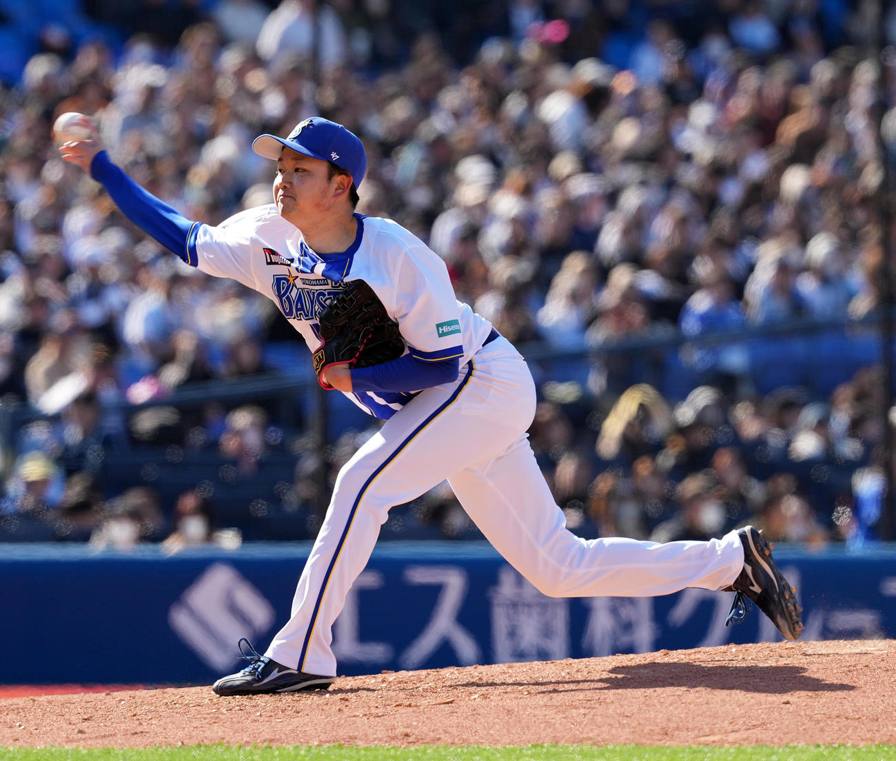 DeNA対オリックス　6回からマウンドに上がったDeNA石田裕（撮影・たえ見朱実）