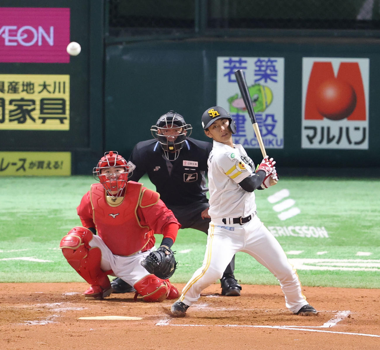 ソフトバンク対広島　3回裏ソフトバンク無死、今宮は中前安打を放つ（撮影・梅根麻紀）