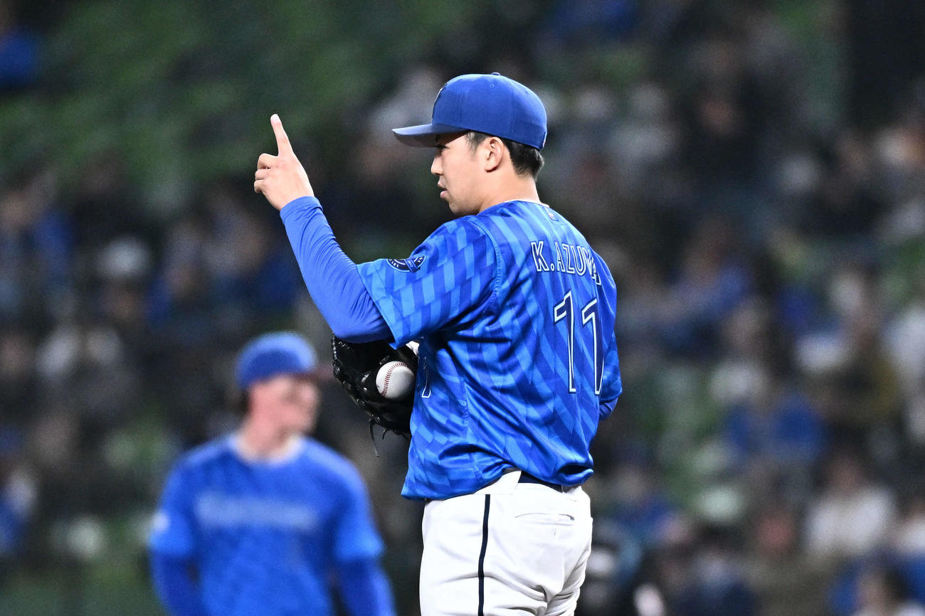 西武対DeNA DeNA先発の東（撮影・滝沢徹郎）