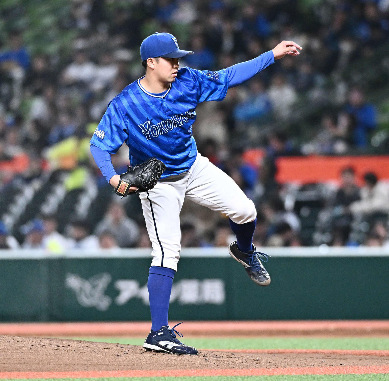 西武対DeNA DeNA先発の東（撮影・滝沢徹郎）