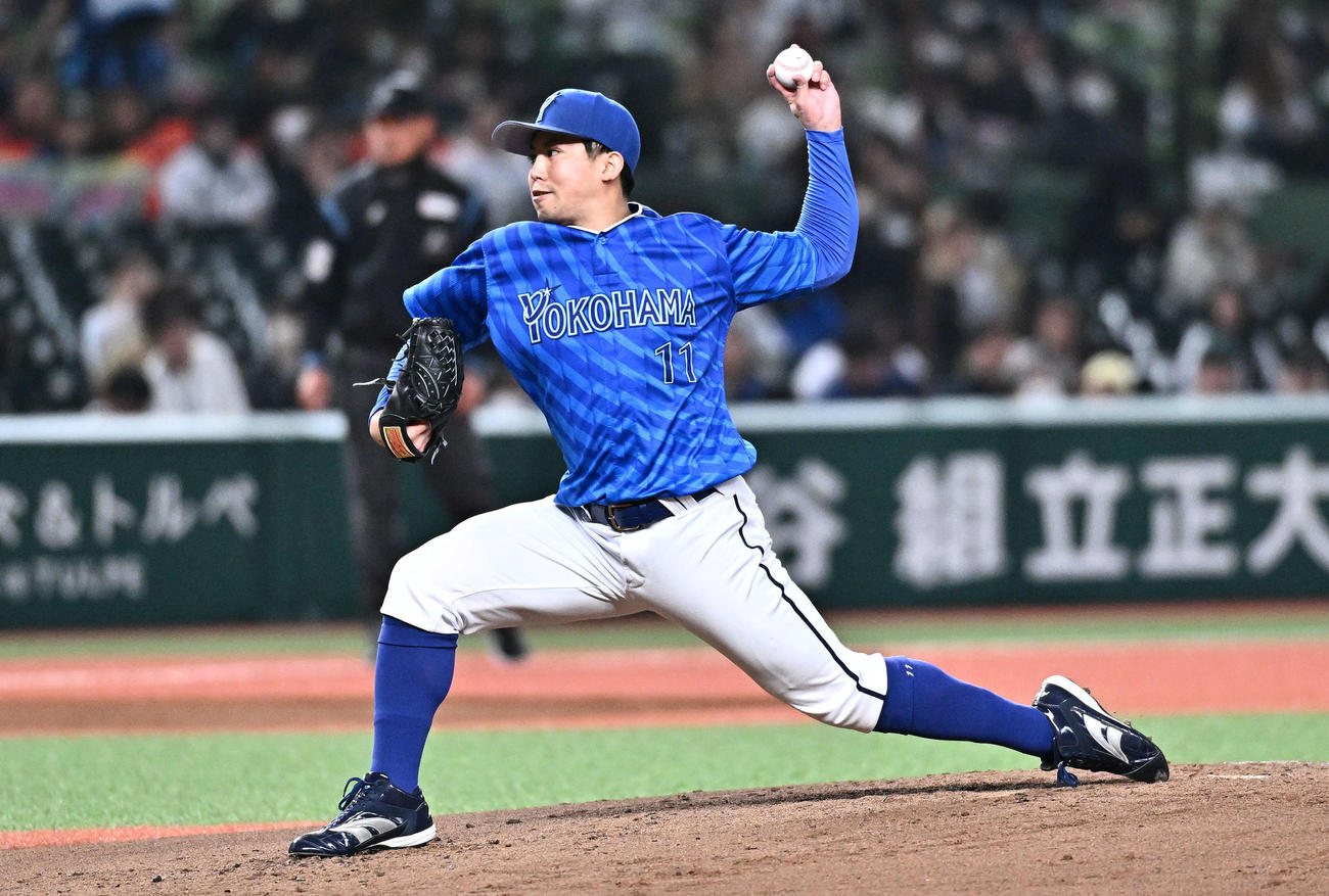 西武対DeNA DeNA先発の東（撮影・滝沢徹郎）