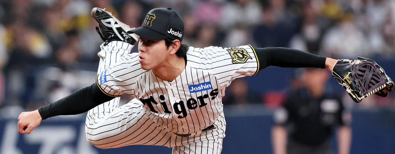 阪神対オリックス　8回表、阪神4番手で登板する工藤（撮影・加藤哉）