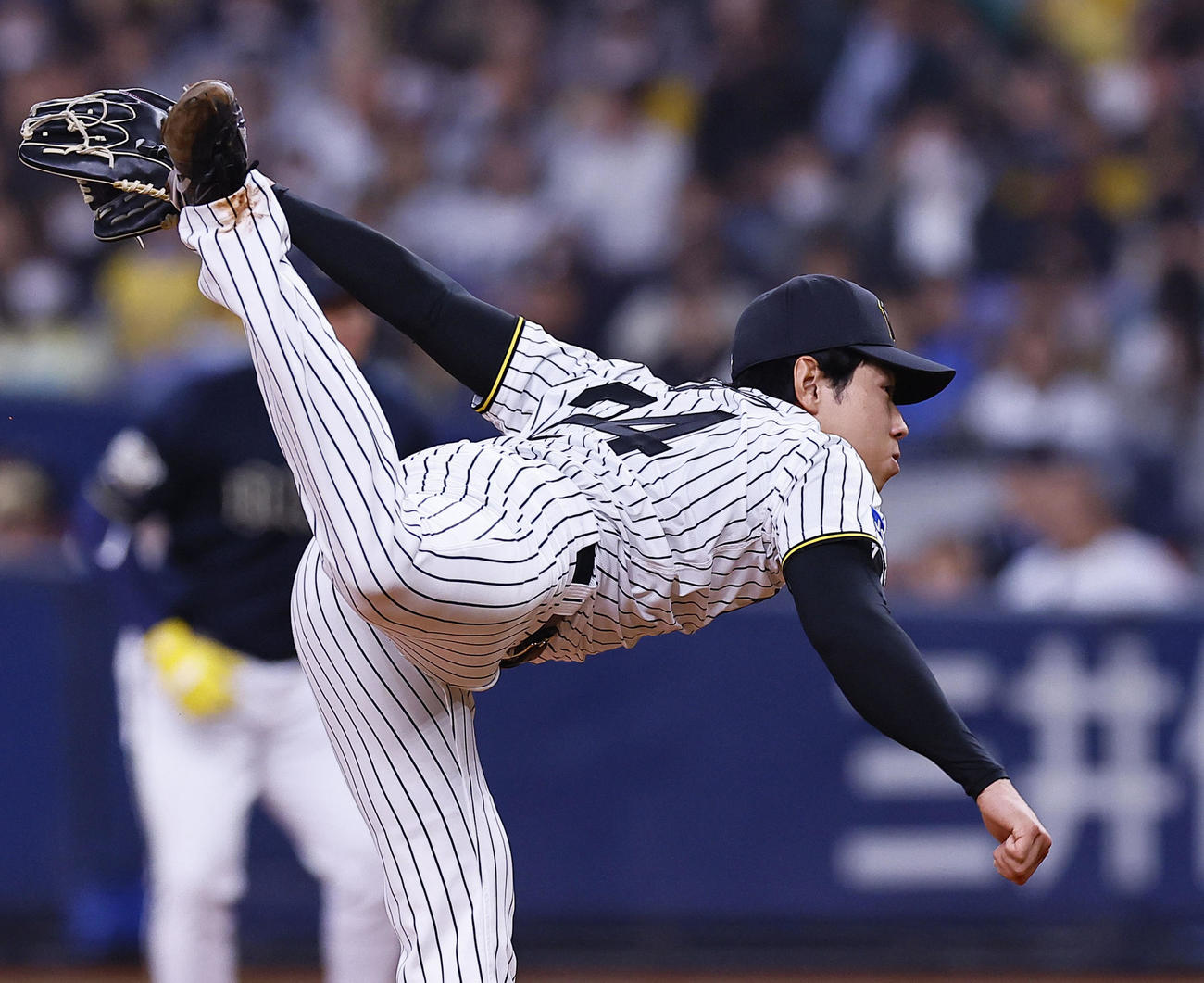 オリックス対阪神　8回、4番手で登板した阪神工藤（撮影・藤尾明華）