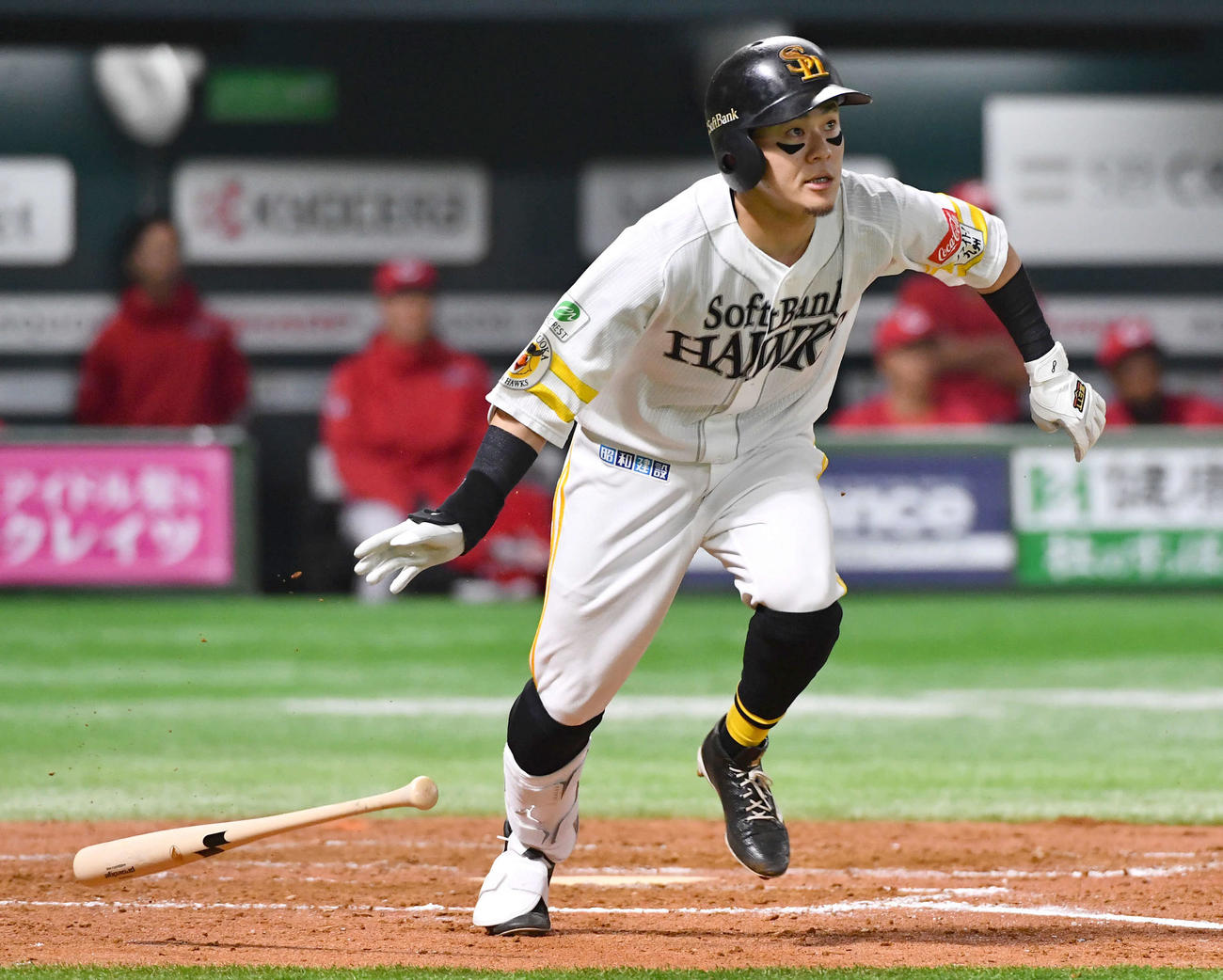 ソフトバンク対広島　4回裏ソフトバンク2死、牧原大は右越え本塁打を放つ（撮影・岩下翔太）