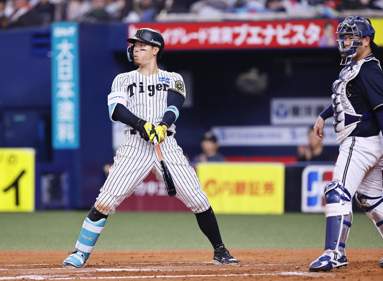 オリックス対阪神　6回裏阪神無死、三振に倒れた佐藤輝（撮影・藤尾明華）