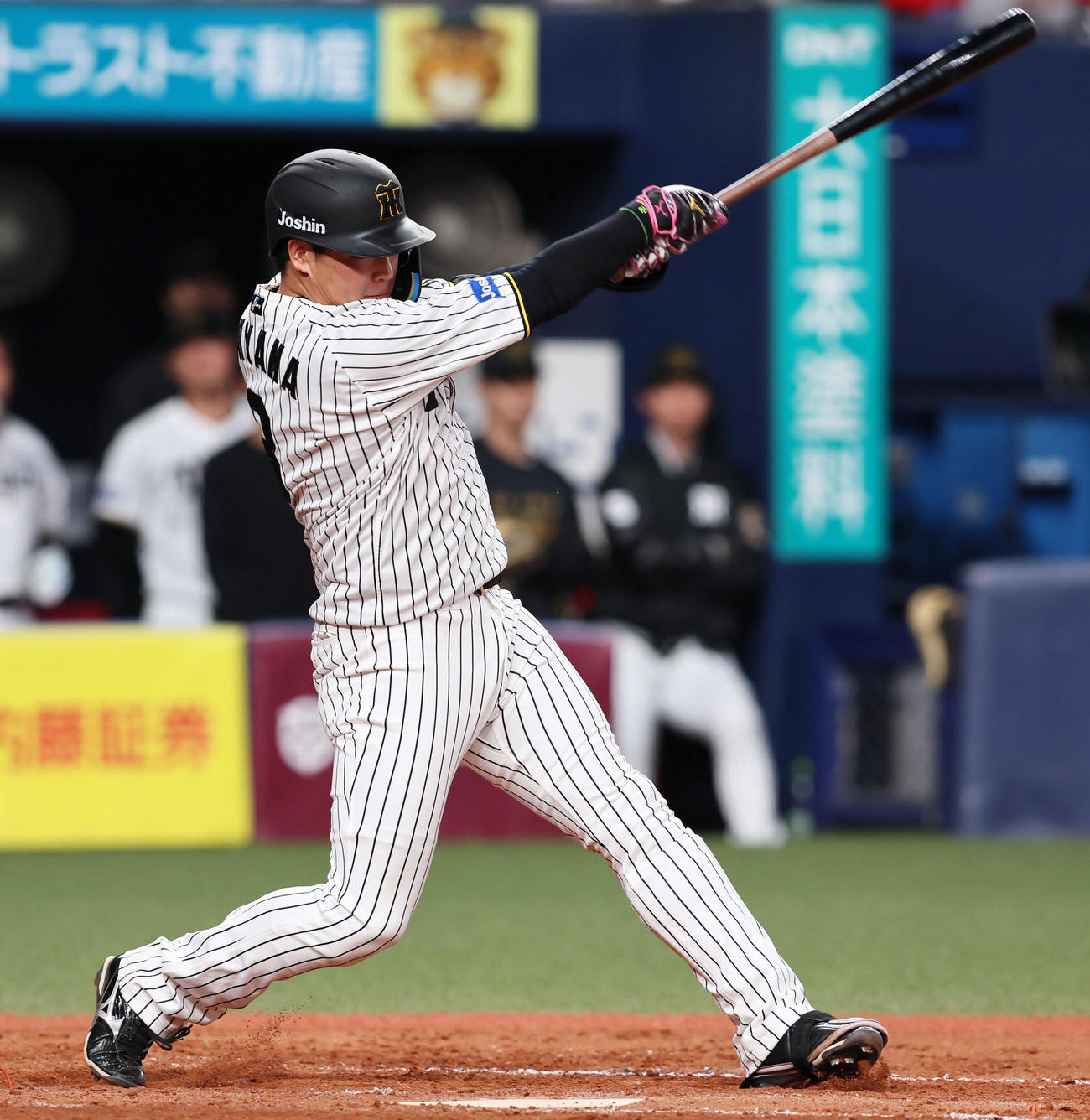 阪神対オリックス　8回裏阪神2死一、二塁、大山は中前適時打を放つ（撮影・加藤哉）