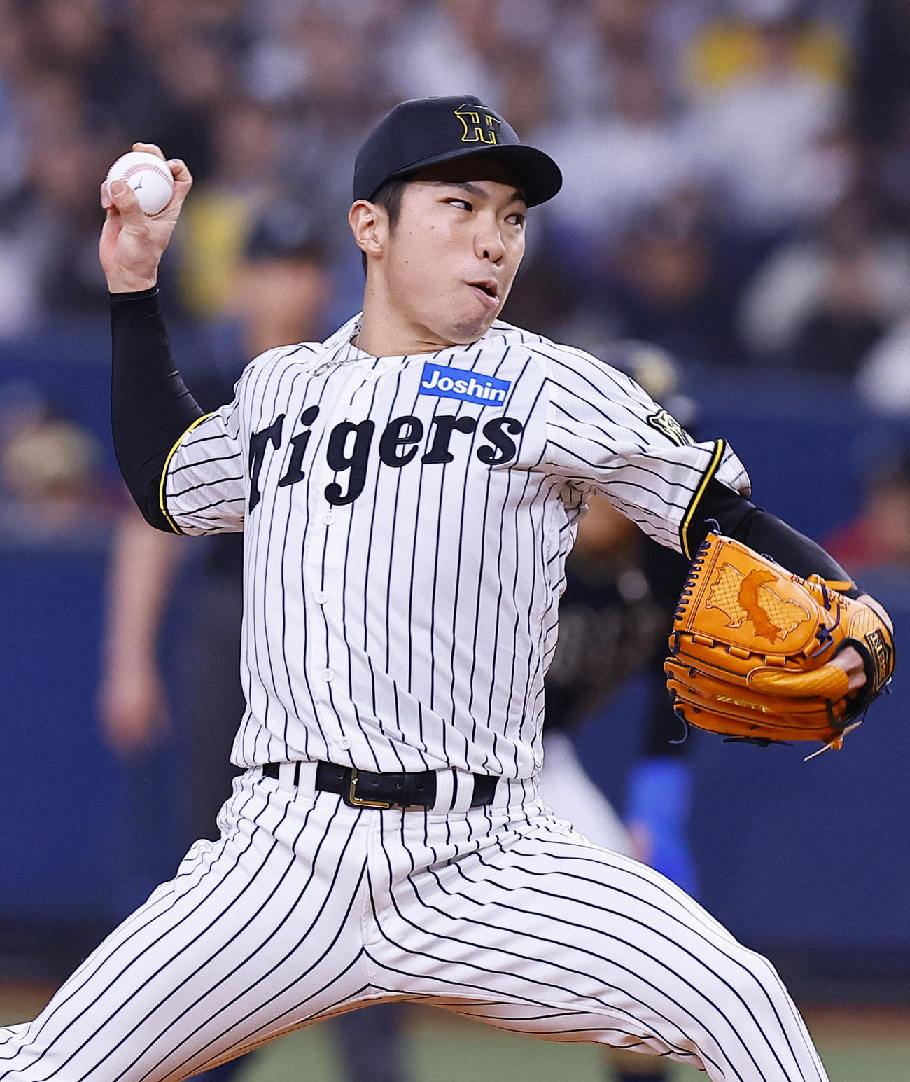 オリックス対阪神　9回途中、6番手で登板した阪神石井（撮影・藤尾明華）