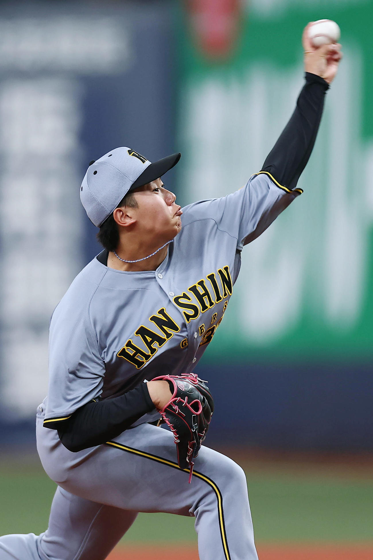 オリックス対阪神　力投する阪神先発の門別（撮影・前田充）