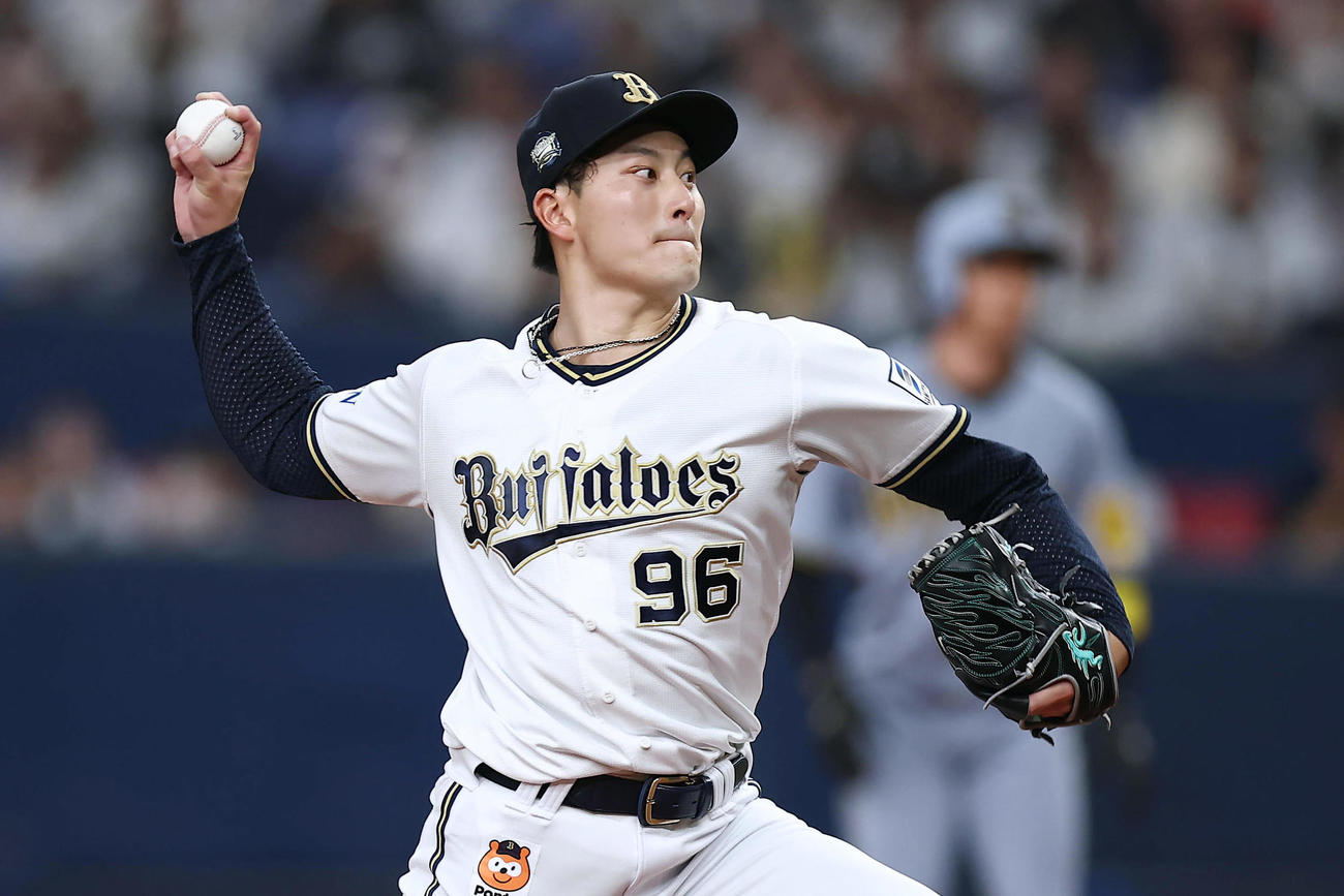 オリックス対阪神　力投するオリックス先発の高島（撮影・前田充）