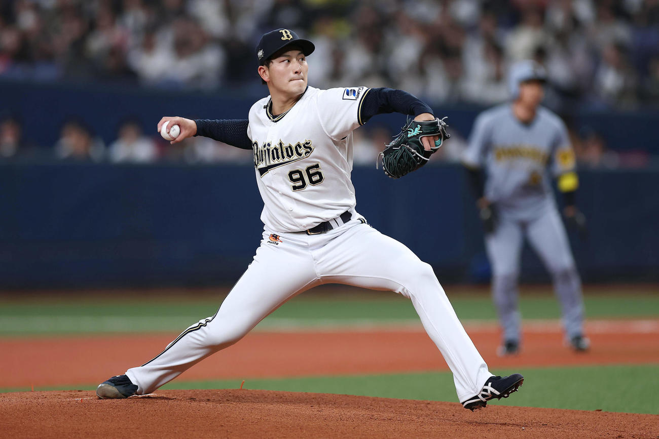 オリックス対阪神　力投するオリックス先発の高島（撮影・前田充）