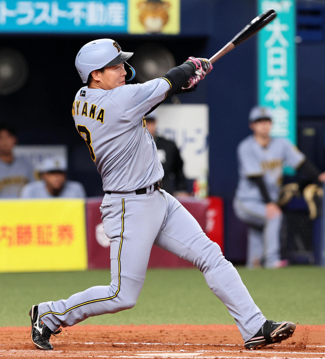 オリックス対阪神　7回表阪神無死、大山は左越え二塁打を放つ（撮影・加藤哉）