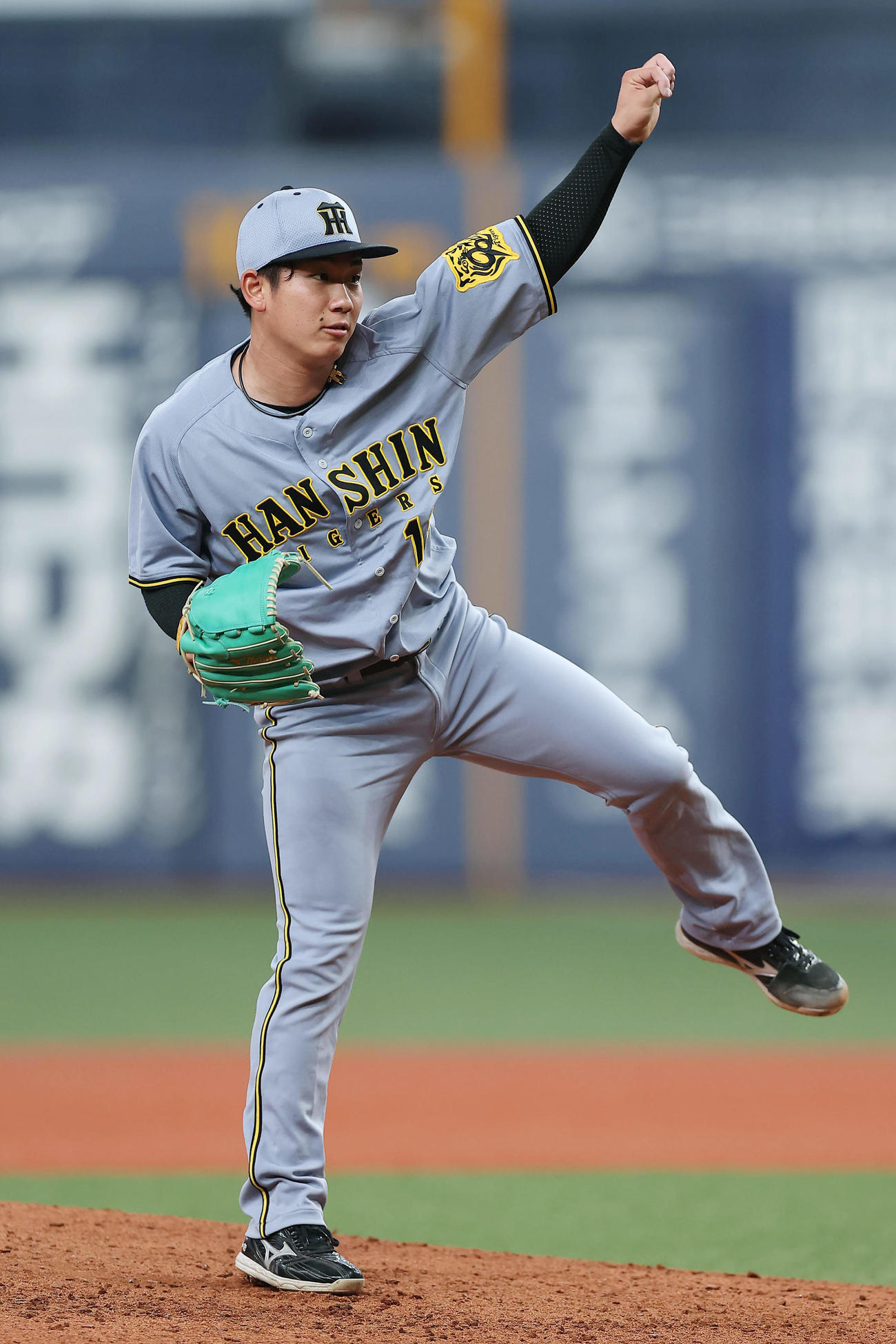 ウエスタン・リーグのオリックス戦で力投する阪神伊原（撮影・前田充）