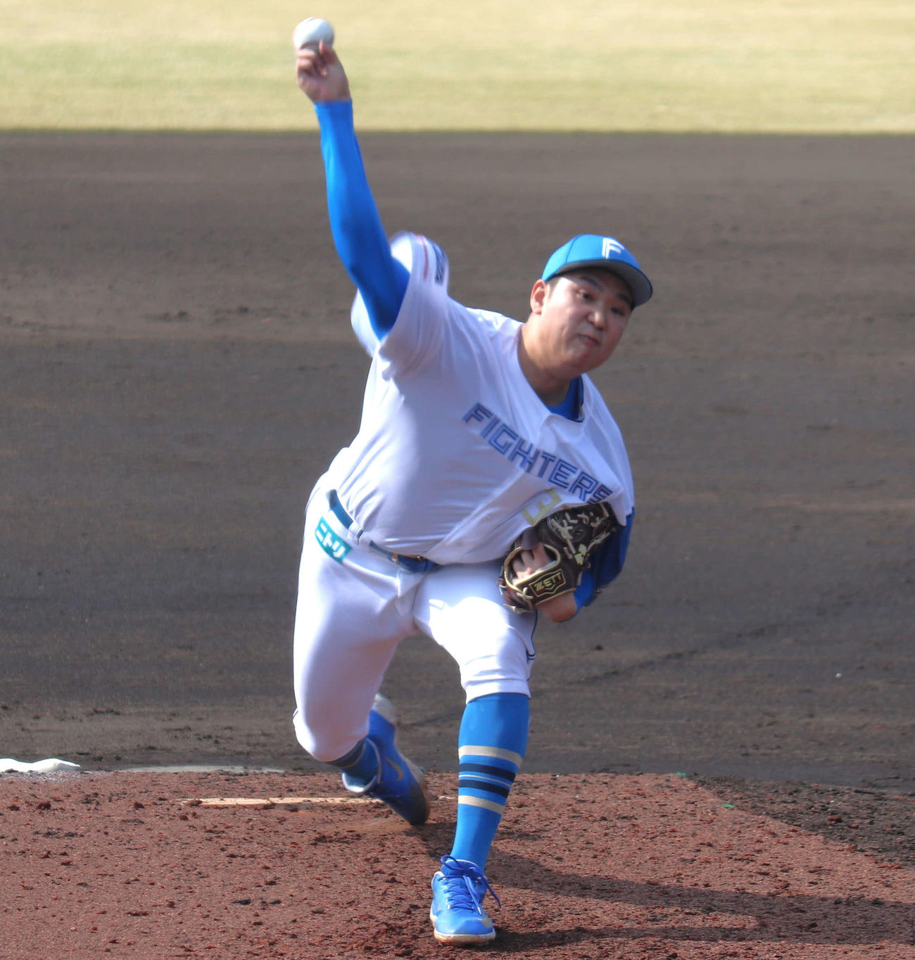 イースタン・リーグ日本ハム対ヤクルト　日本ハム2番手の古林（撮影・黒須亮）