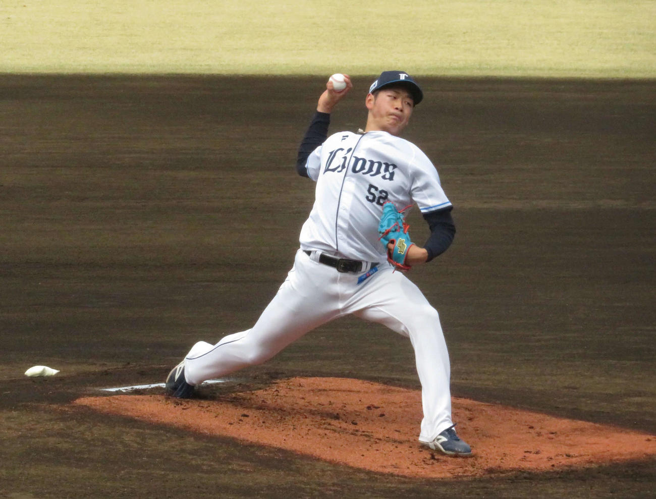 イースタン西武－巨人　2軍でプロ初勝利を挙げた西武篠原（撮影・金子真仁）