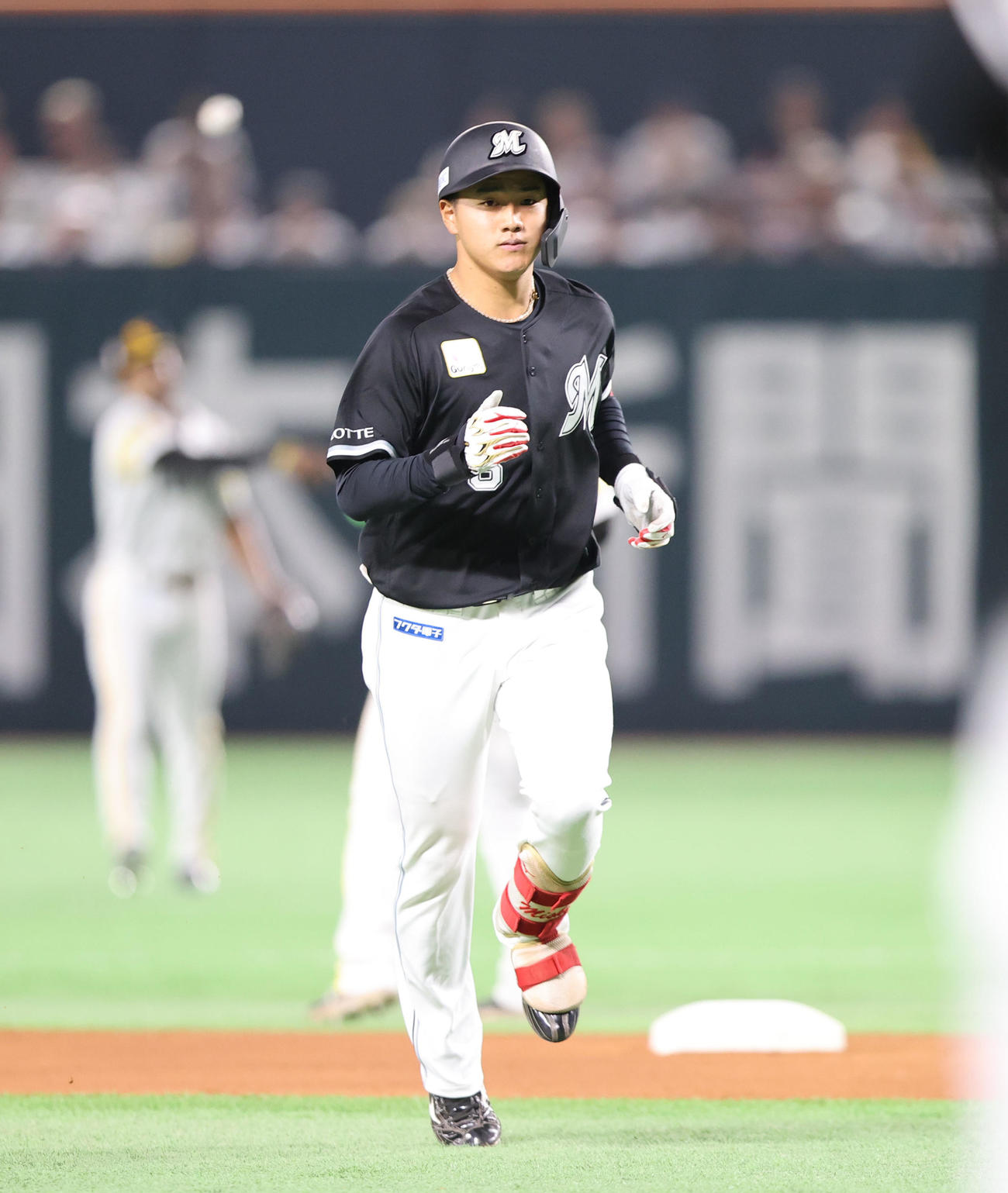 ソフトバンク対ロッテ　1回表ロッテ無死、西川は右飛に終わる（撮影・梅根麻紀）
