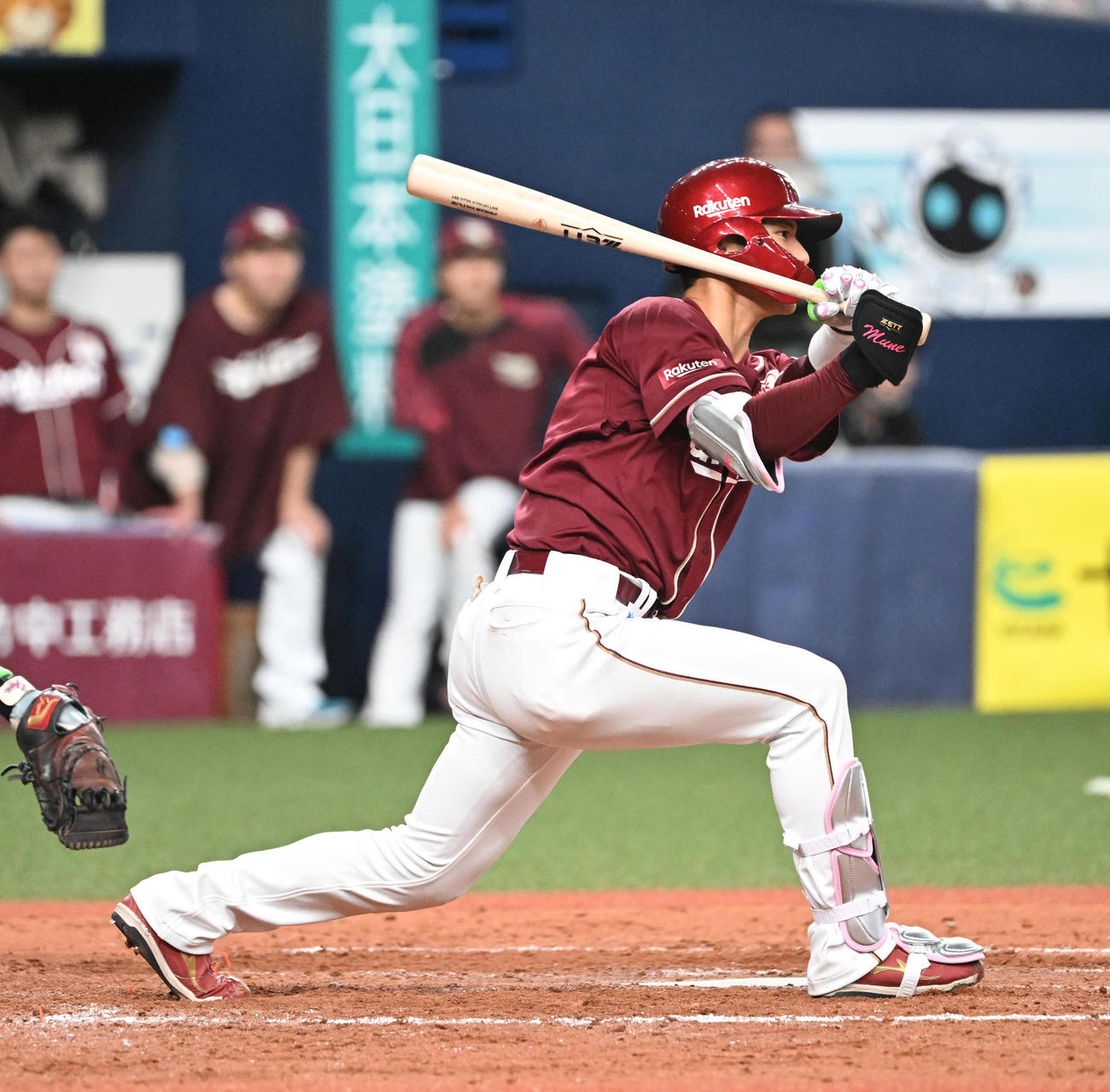 オリックス対楽天　9回表楽天1死三塁、右前に初安打・初打点を放つ宗山（撮影・和賀正仁）