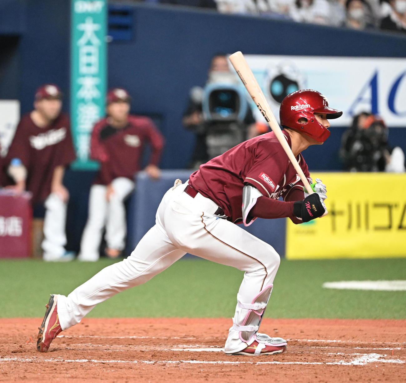 オリックス対楽天　9回表楽天1死三塁、右前に初安打・初打点を放つ宗山（撮影・和賀正仁）