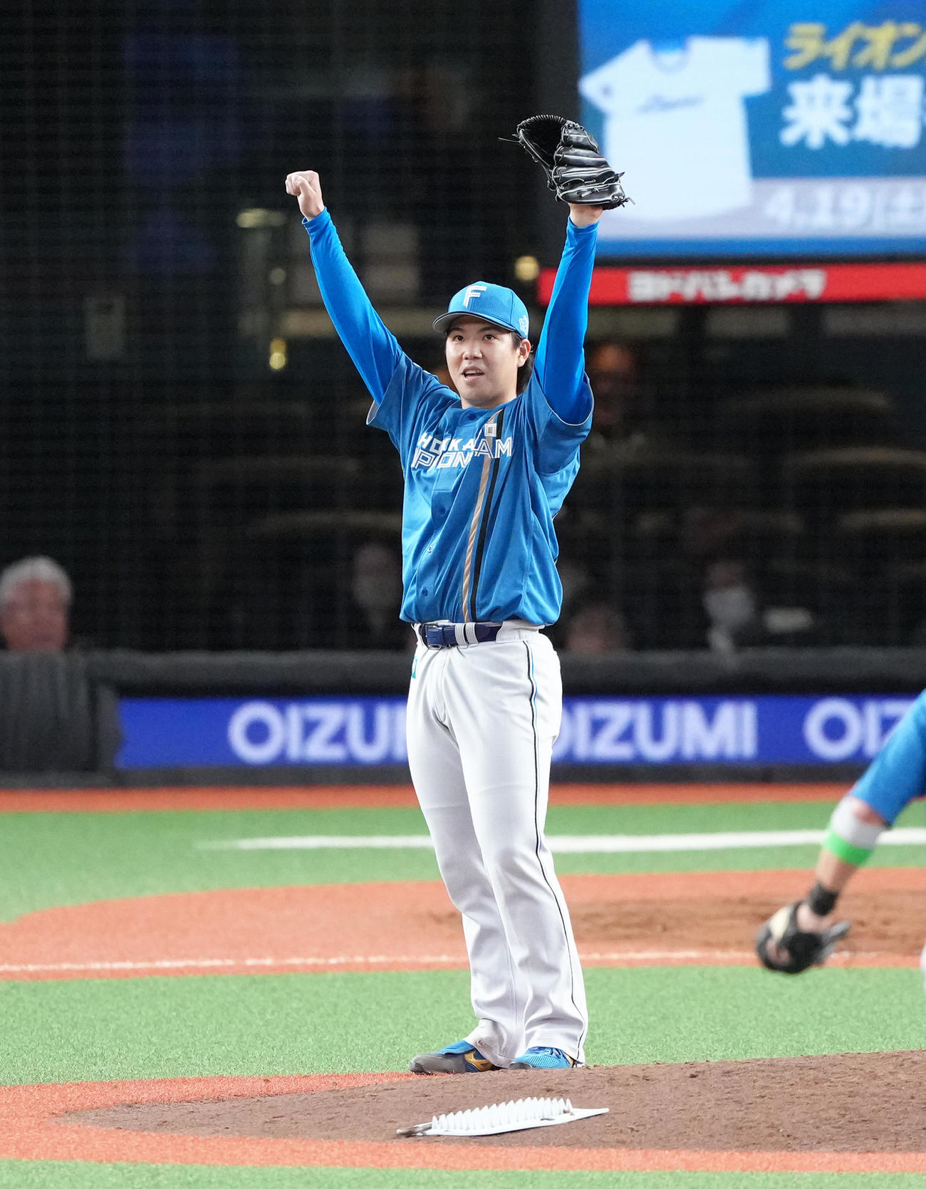 西武対日本ハム　開幕戦を完封勝利で飾りガッツポーズする日本ハム金村（撮影・足立雅史）