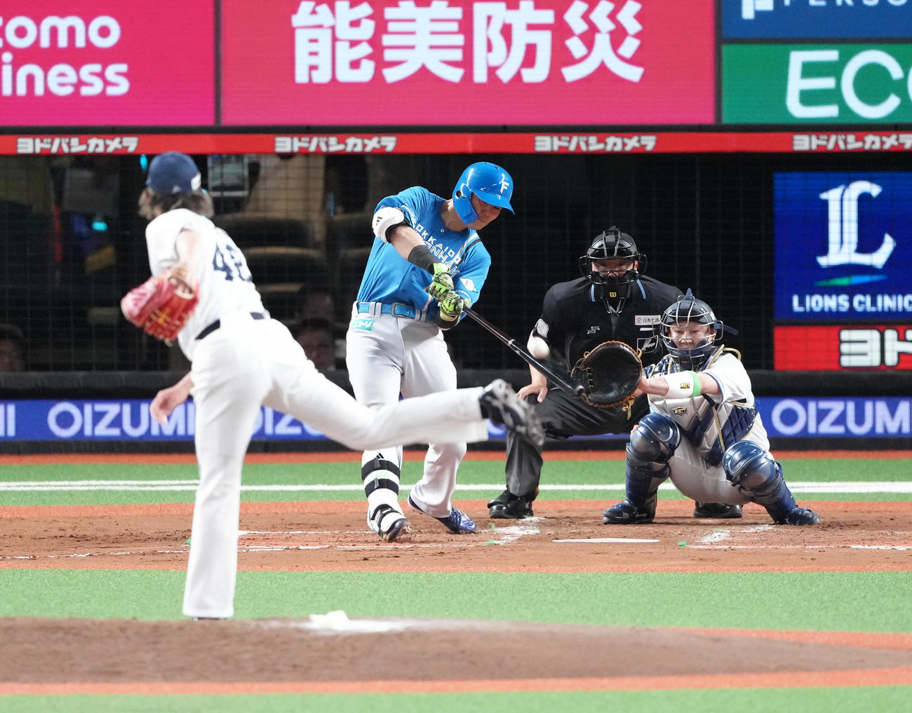 西武対日本ハム　7回表日本ハム無死、清宮幸は先制本塁打を放つ。投手今井（撮影・足立雅史）