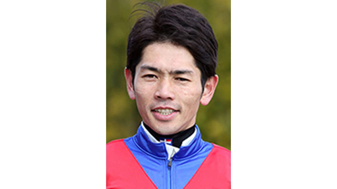 4月11日に始球式をおこなう戸崎圭太騎手（球団提供）
