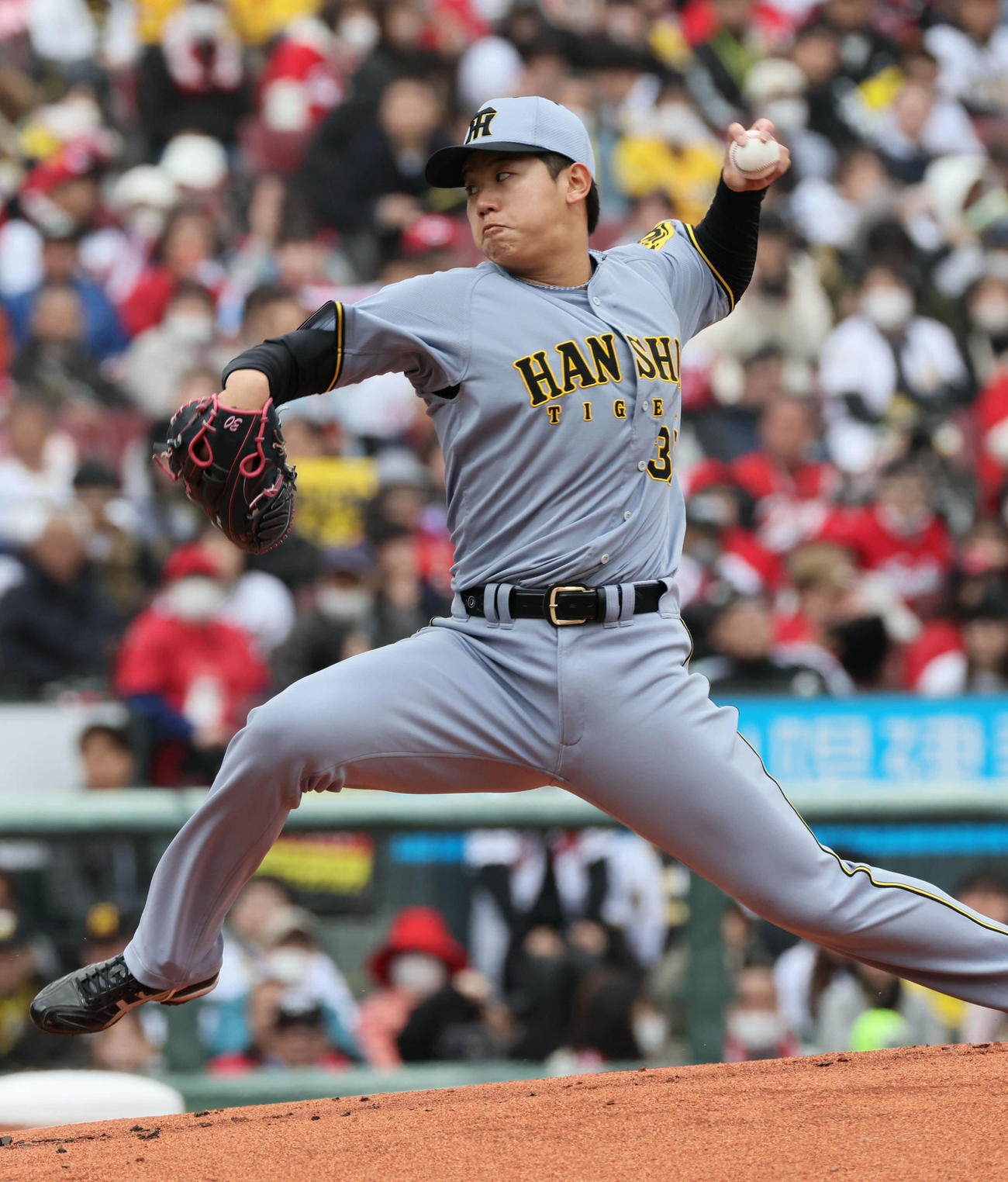 広島対阪神　阪神先発の門別（撮影・加藤孝規）